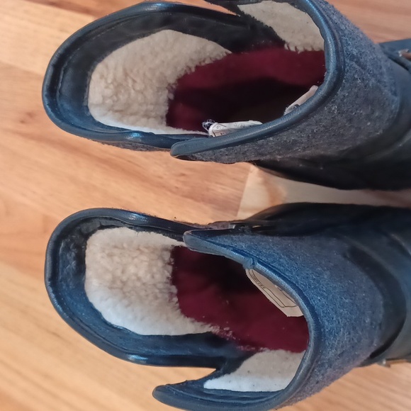 UGG Simmens Moto Boots Black Leather, Gray Flannel Mid Calf Women's 10 - Picture 10 of 16